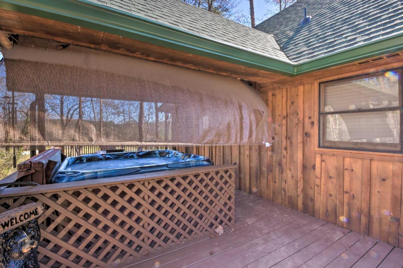Helen Cabin With Deck And Hot Tub Less Than Half Mi To Main St Экстерьер фото